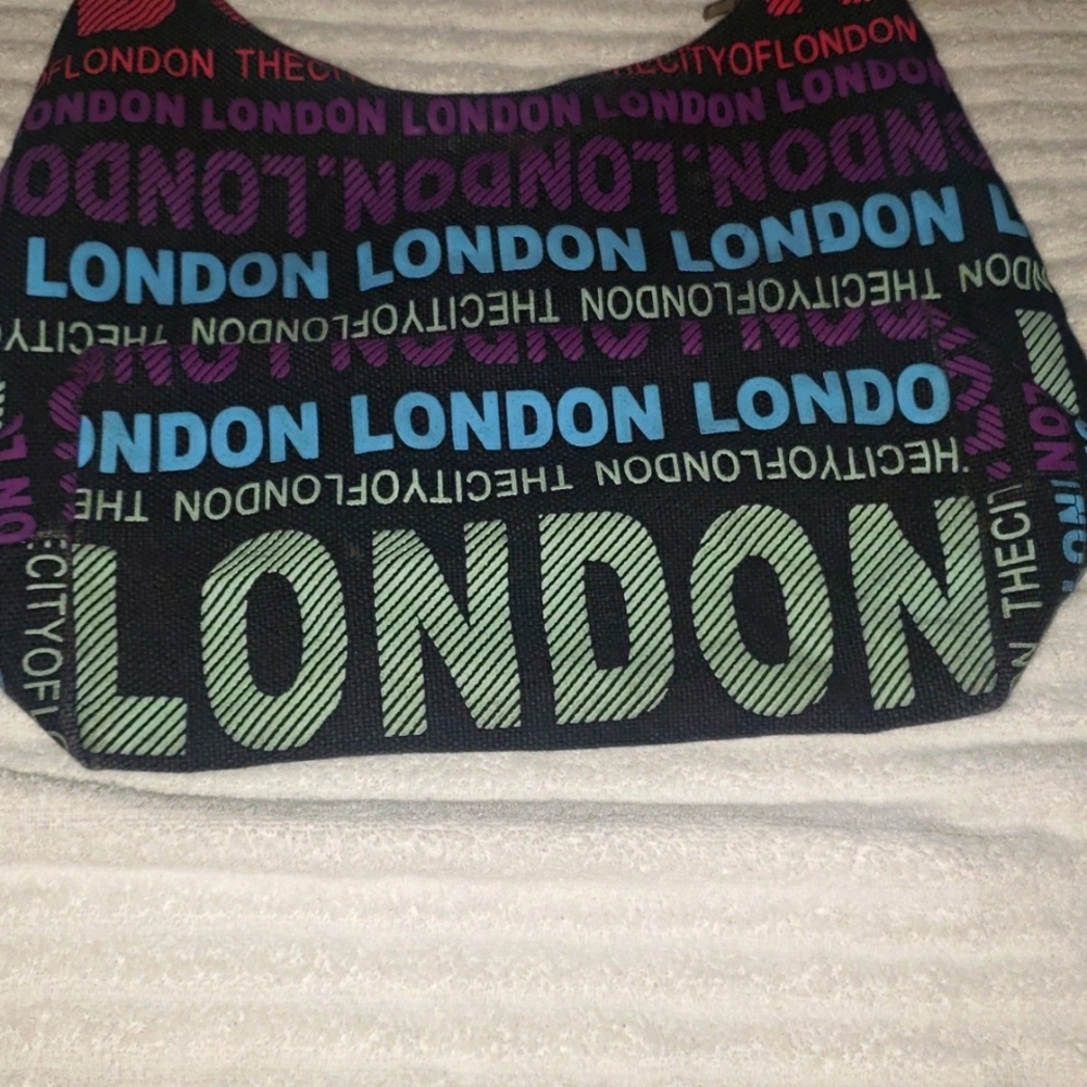 STYLISH LONDON SLING BAG ORIGINAL BY ROBIN RUTH - Picture 3 of 9